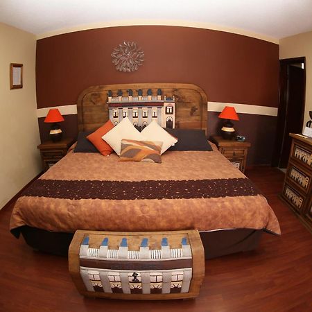 Hotel Chocolate Tradicional غواناخواتو المظهر الخارجي الصورة